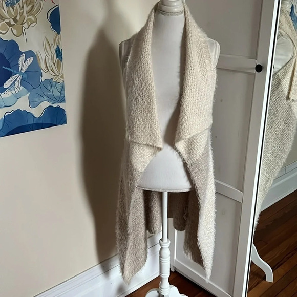 Soft Surroundings Sweater Vest - Picture 4 of 10